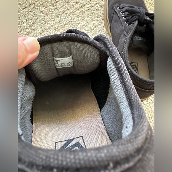 Men’s size 8.5 black Vans shoes - Picture 3 of 7